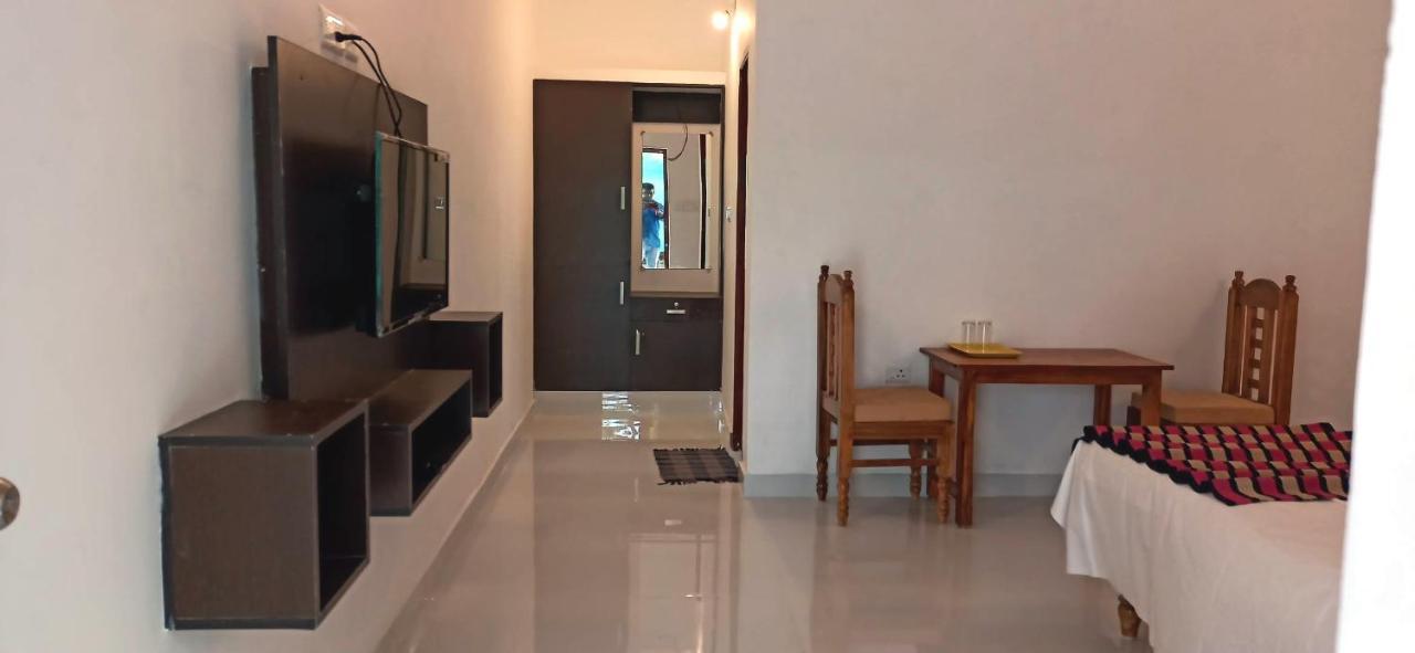 Hotel Neptune Kovalam Thiruvananthapuram Eksteriør bilde